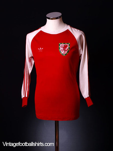 1980-84 Wales Home Shirt #No4 L/S M Football Shirt