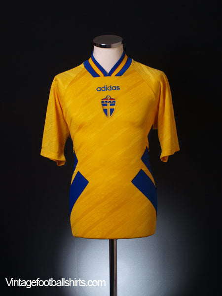 1994-96 Sweden Home Shirt M Football Shirt