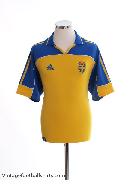 2000-02 Sweden Home Shirt M Football Shirt