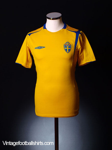 2004-06 Sweden Home Shirt S Football Shirt