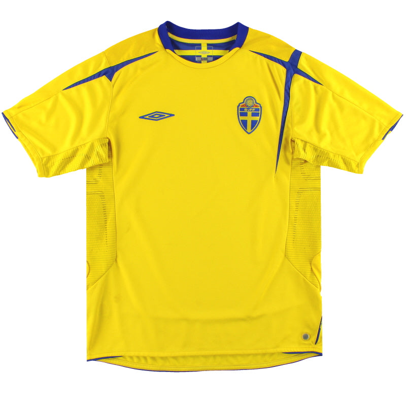 2004-06 Sweden Umbro Home Shirt L Football Shirt