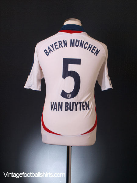 2006-07 Bayern Munich Away Shirt Van Buyten #5 M Football Shirt