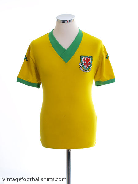 2006-07 Wales Away Shirt M Football Shirt