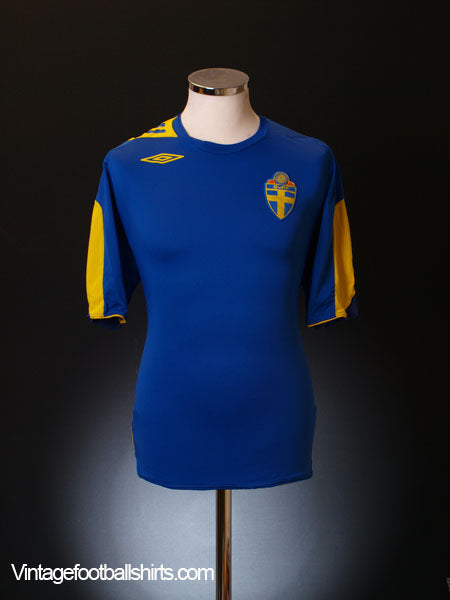 2006-08 Sweden Away Shirt L Football Shirt