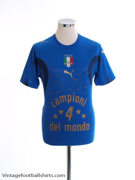 2006 Italy 'Campioni Del Mondo' Signature T-Shirt *BNWT* XL.Boys T-Shirt