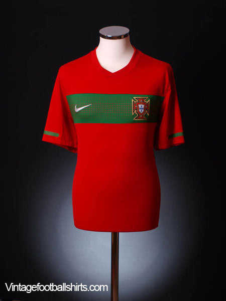 2010-11 Portugal Home Shirt S Football Shirt
