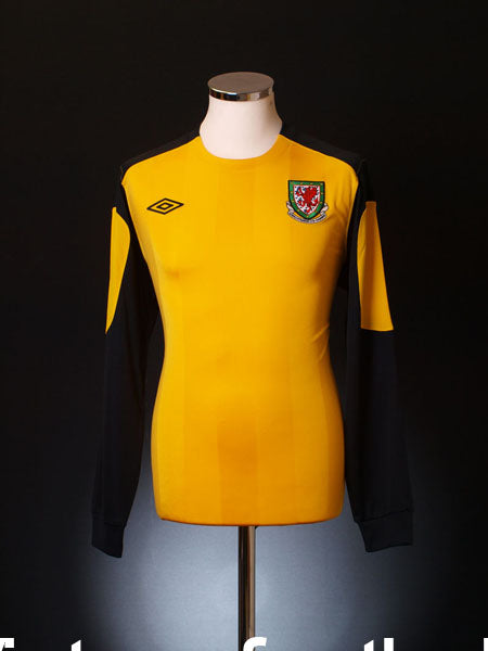 2010-12 Wales Yellow Goalkeeper Shirt M Football Shirt
