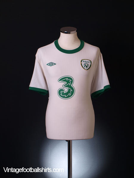 2011-12 Ireland Away Shirt L Football Shirt