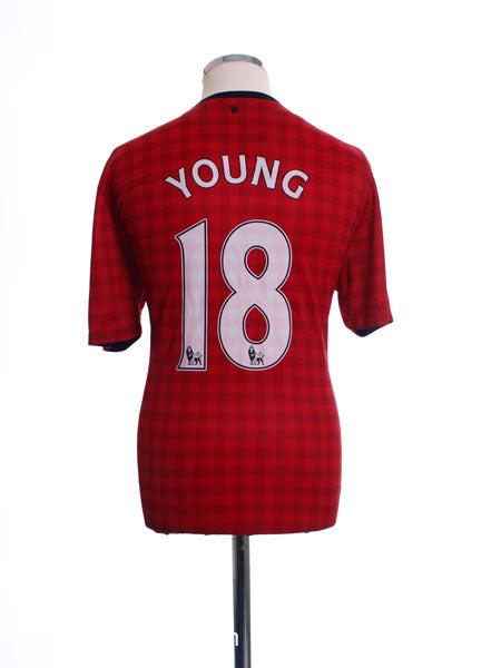 2012-13 Manchester United Home Shirt Young #18 L Football Shirt