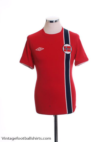 2012-13 Norway Home Shirt S Football Shirt