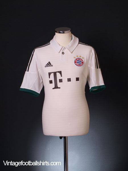 2013-14 Bayern Munich Away Shirt M Football Shirt