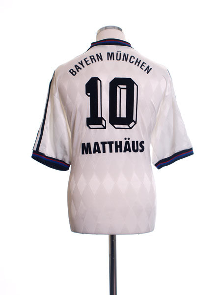 1995-96 Bayern Munich Away Shirt Matthaus #10 L Football Shirt