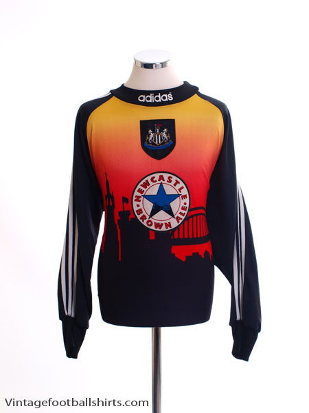 1996-97 Newcastle Goalkeeper Shirt S Football Shirt
