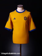 2002-04 Sweden Home Shirt L Football Shirt