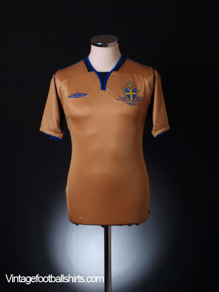 2004-05 Sweden Centenary Third Shirt S Football Shirt