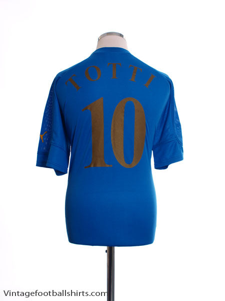 2004 06 Italy Home Shirt Totti #10