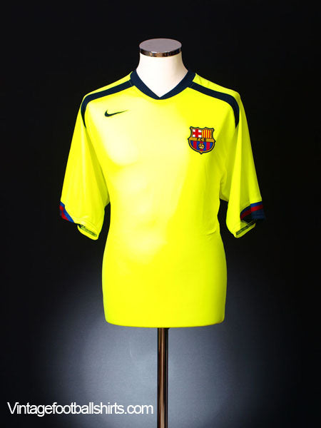 2005-06 Barcelona Away Shirt L Football Shirt