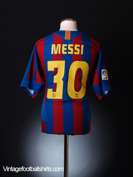 2005-06 Barcelona Home Shirt Messi #30 M | Vintage Football Shirts