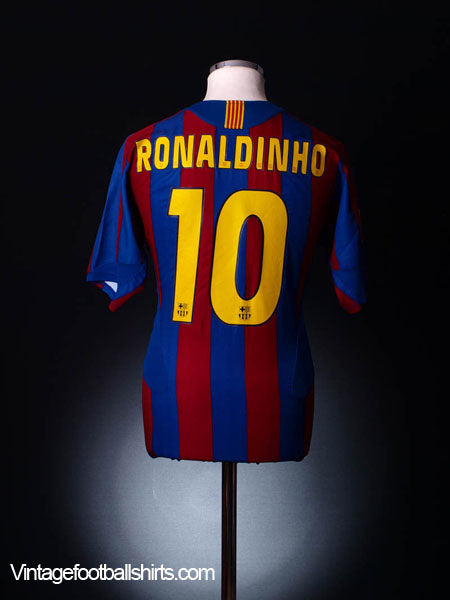 2005-06 Barcelona Home Shirt Ronaldinho #10 L | Vintage Football