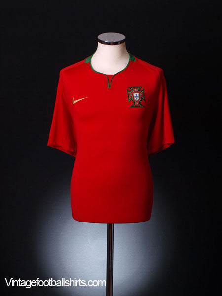 2008-09 Portugal Home Shirt L Football Shirt