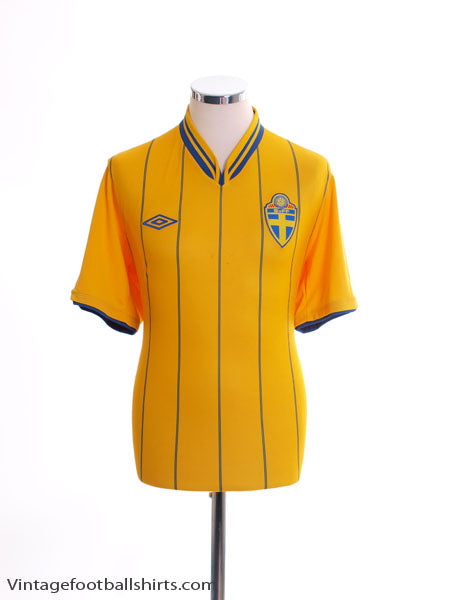 2012-14 Sweden Home Shirt M Football Shirt