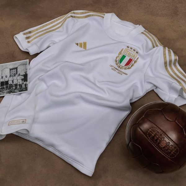 Italië 2023 limited edition '125th Anniversary' shirt van adidas