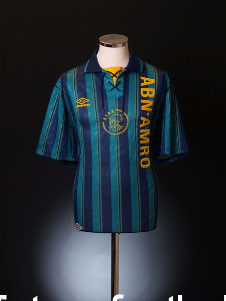 Centraliseren middelen vragen 1993-94 Ajax Away Shirt L