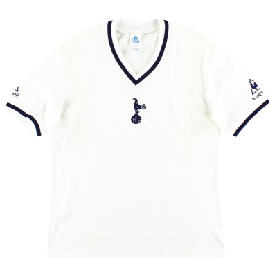 Tottenham Hotspur Retro Replicas football shirt 1981. Sponsored by no  sponsor