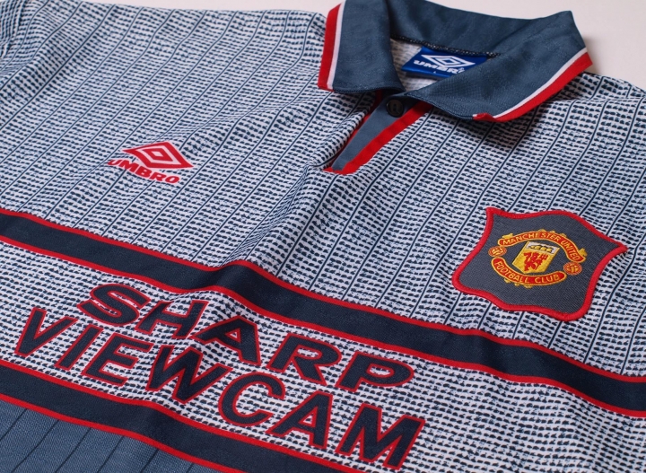 Manchester United Invisible Shirt